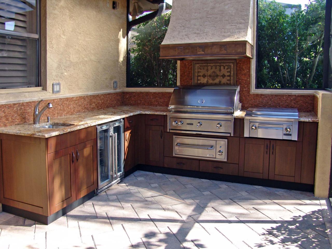 outdoor kitchen cabinets photo - 2