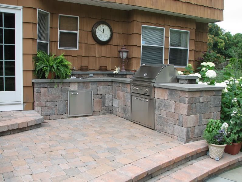 outdoor kitchen landscaping photo - 7