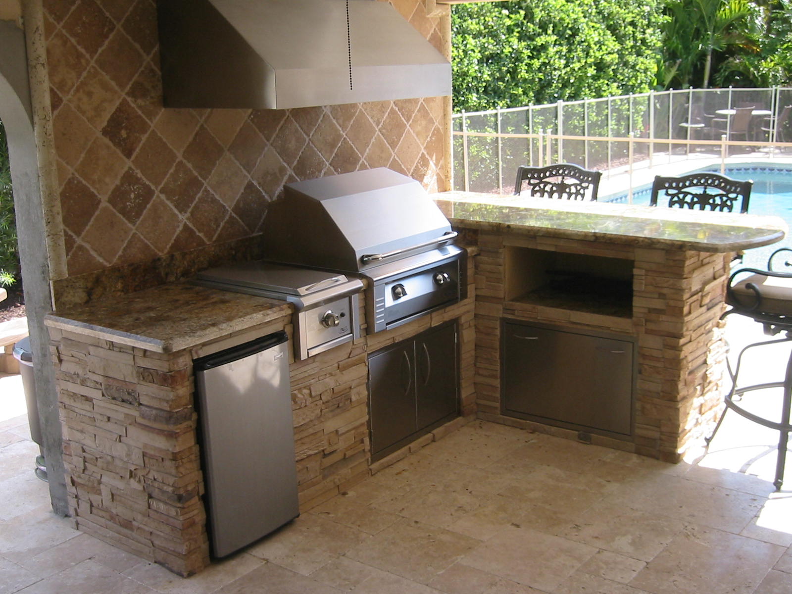 outdoor kitchen ventilation photo - 6