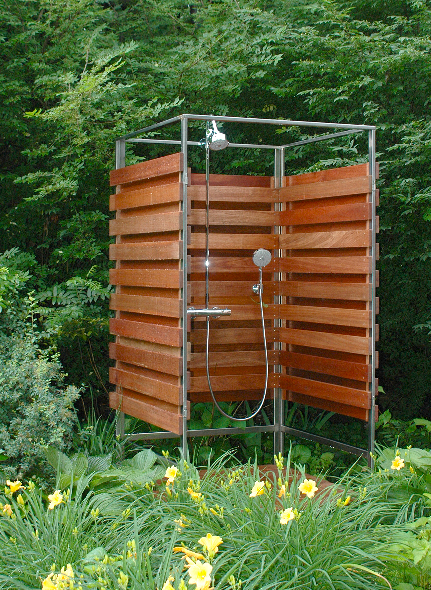 outdoor shower build photo - 6