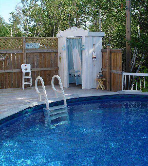 outdoor shower for pool photo - 9
