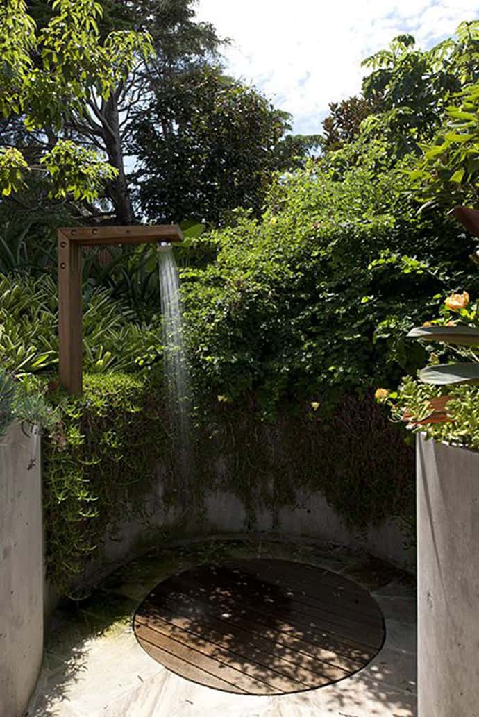 outdoor shower landscaping photo - 10