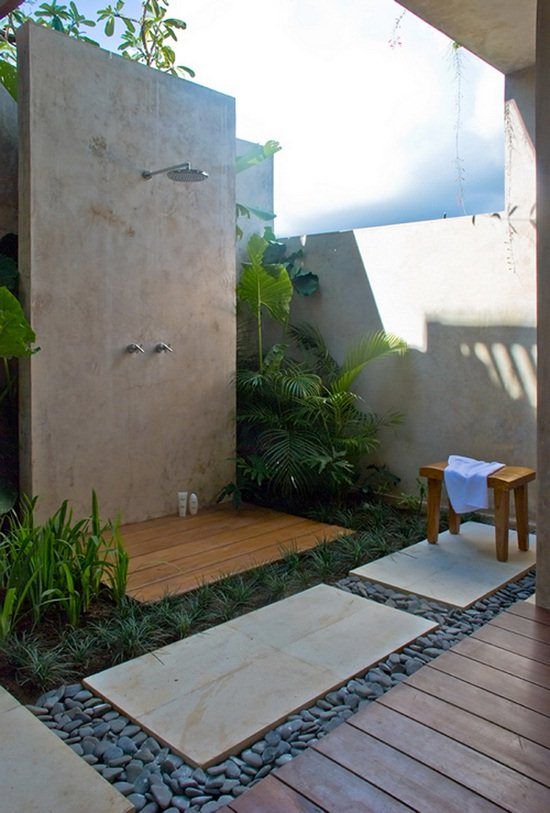 outdoor shower landscaping photo - 6