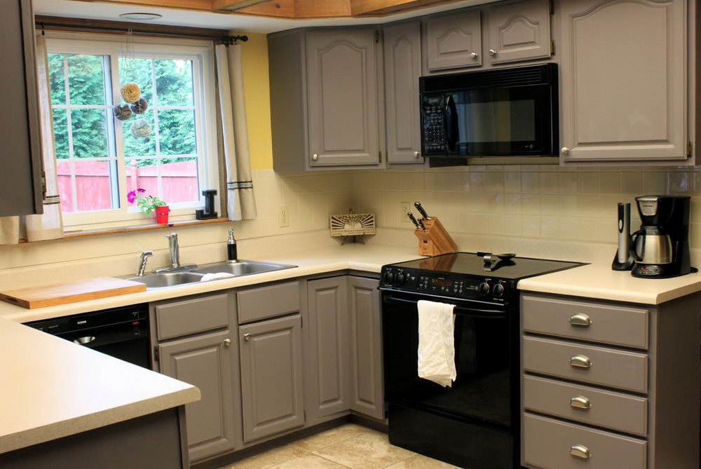 painting old kitchen cabinets ideas photo - 10