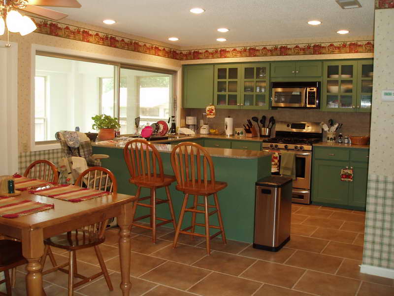 painting old kitchen cabinets ideas photo - 7