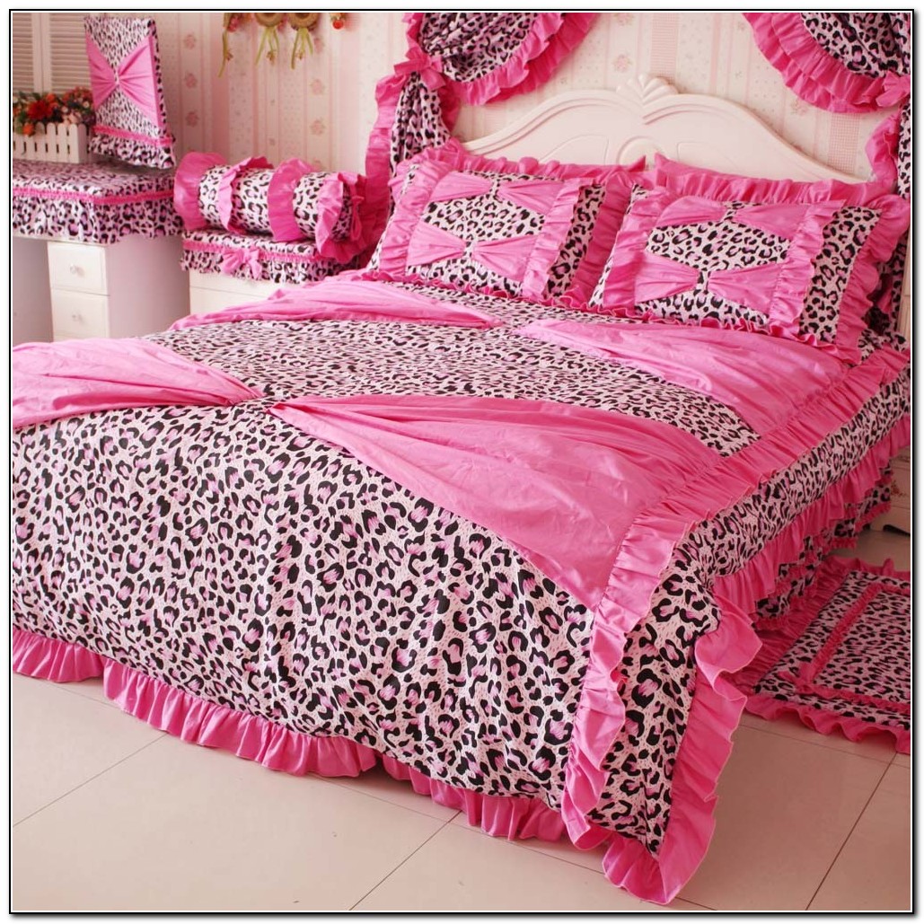 pink cheetah print bedroom photo - 9