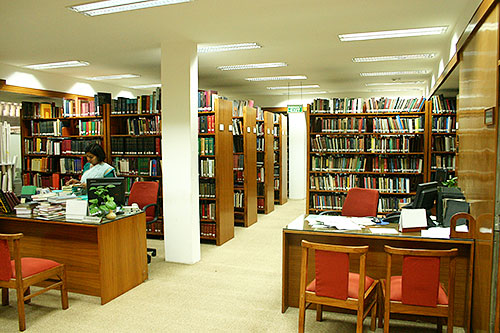 private library in india photo - 7