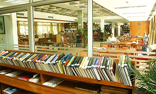 private library in india photo - 8