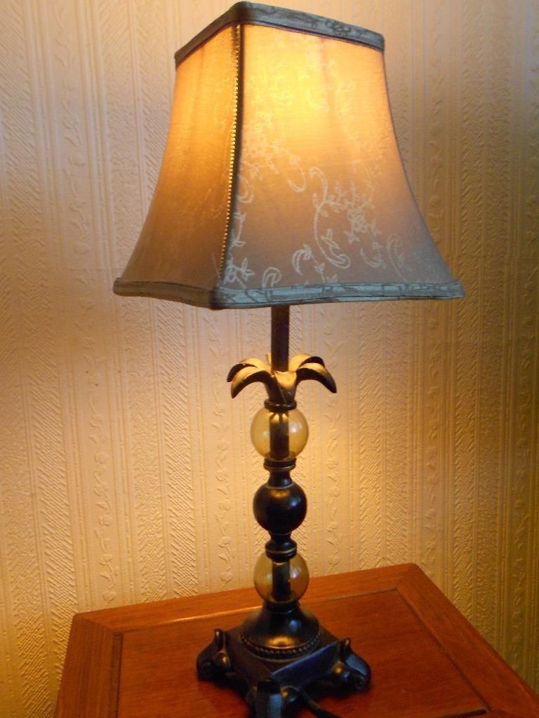 retro bedroom lamp photo - 2