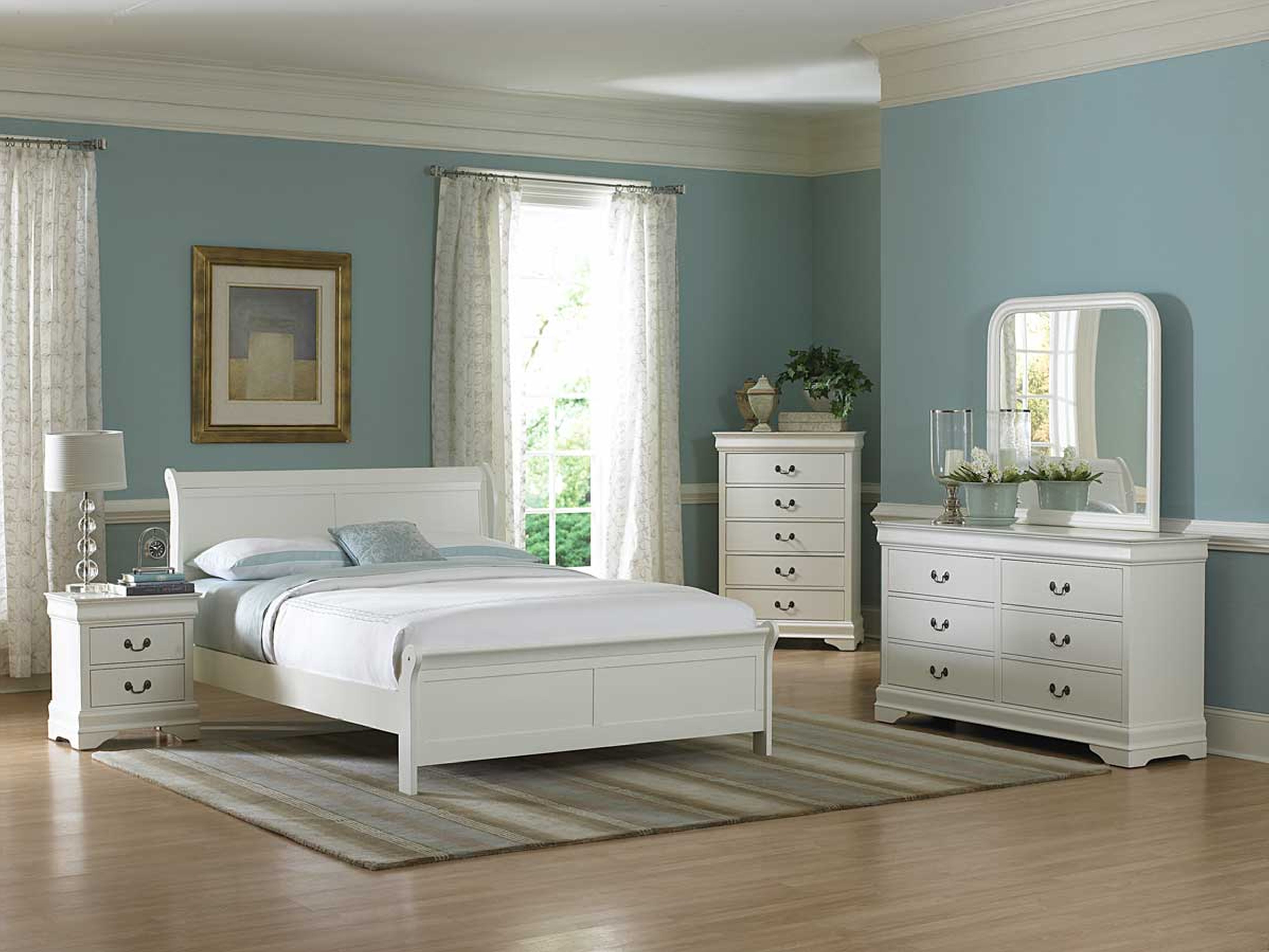 room ideas with white furniture photo - 6
