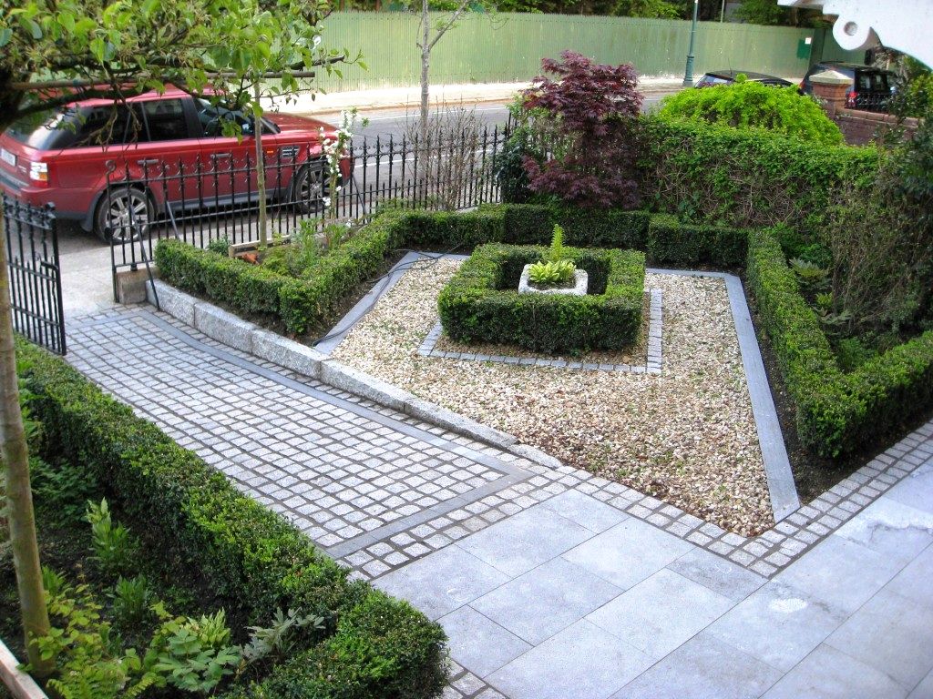 sloped front garden ideas photo - 4