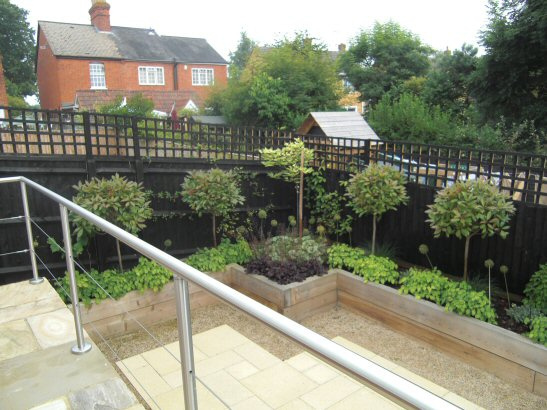 steeply sloping garden design ideas photo - 10
