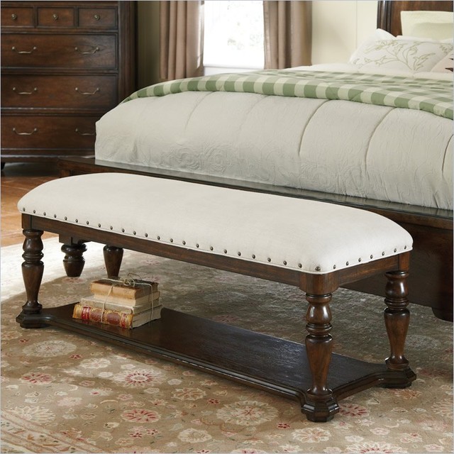 traditional bedroom benches photo - 5