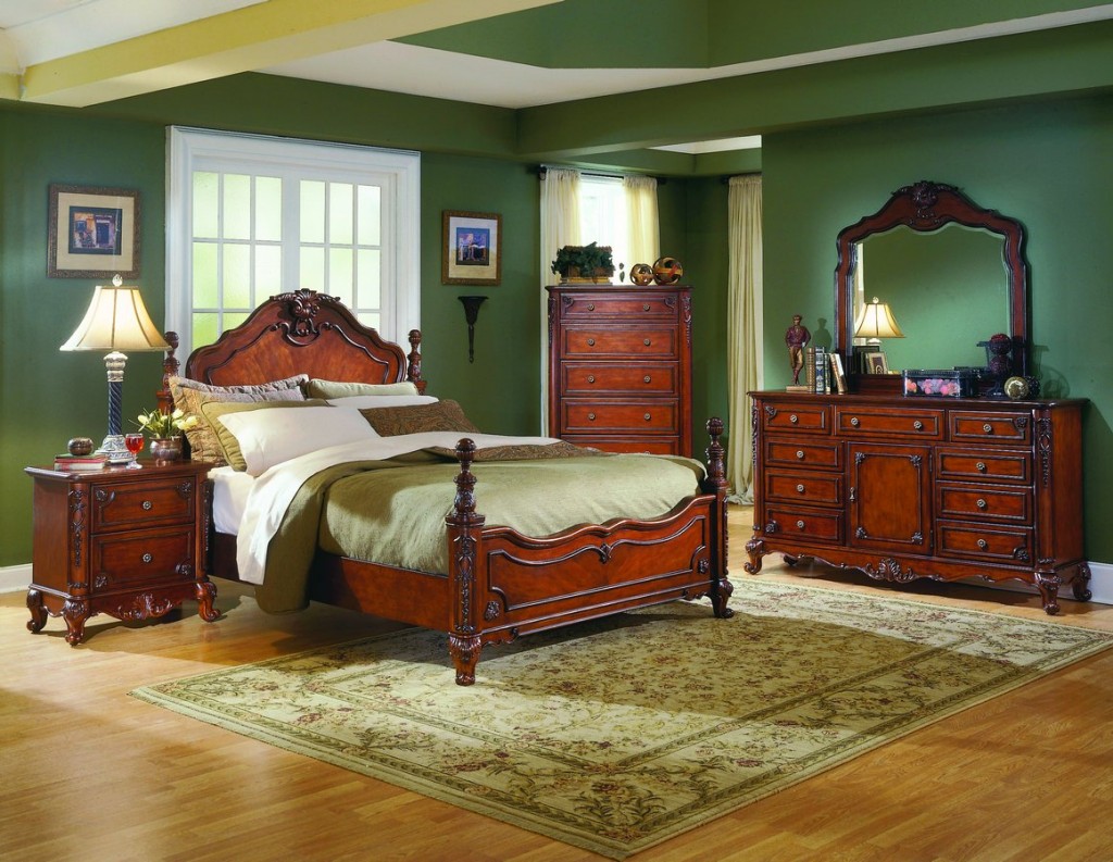 traditional bedroom layout photo - 6