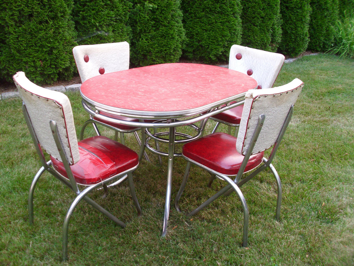vintage kitchen table and chairs photo - 3