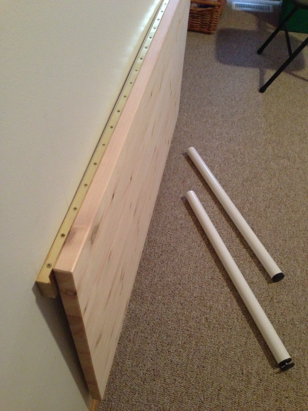wall mounted desk build photo - 9