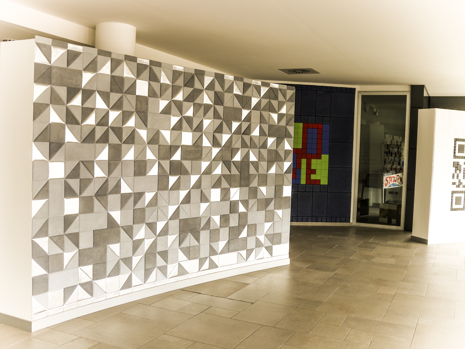 wall tiles design for hall photo - 2