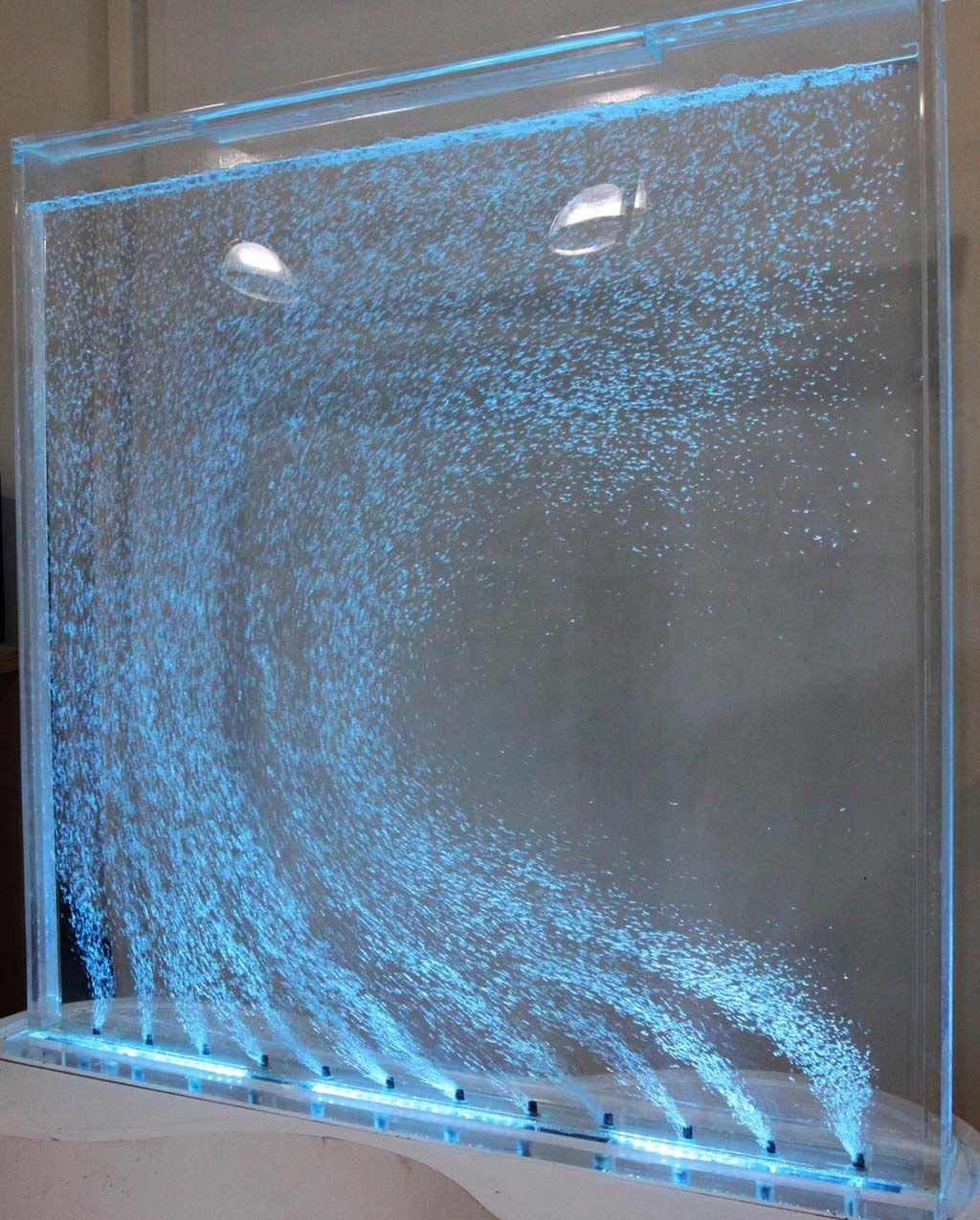 water glass wall design photo - 10