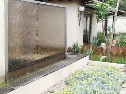 water glass wall design photo - 9