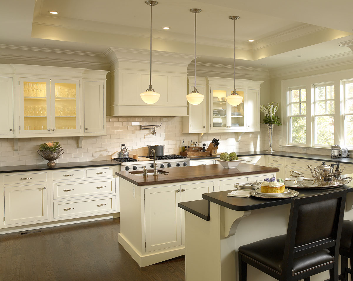 white kitchen cabinets design photo - 10