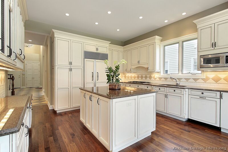 white kitchen cabinets design photo - 5