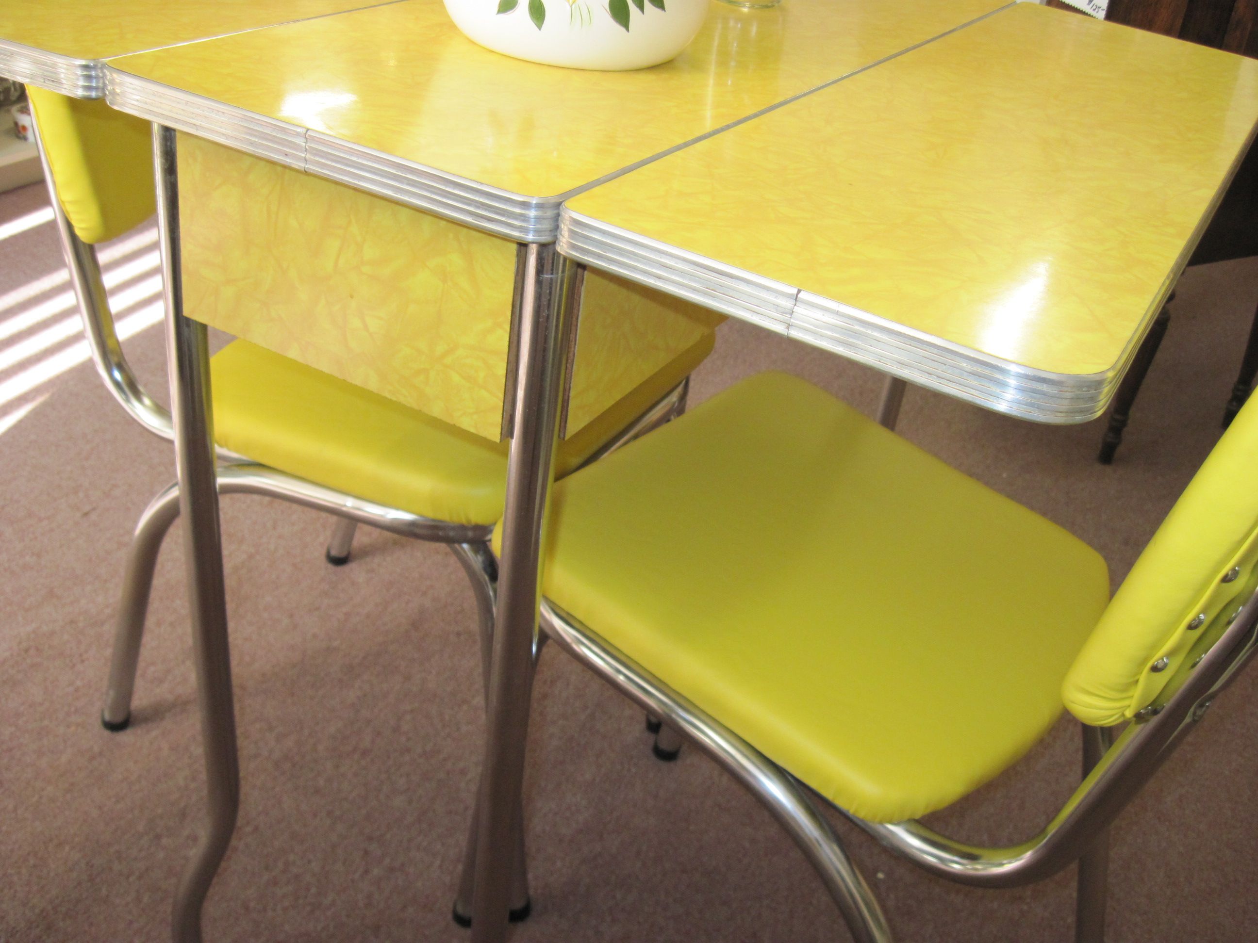 yellow retro kitchen table chairs photo - 10